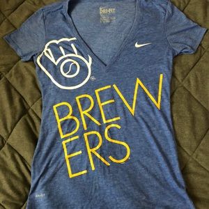 Nike Dri Fit Milwaukee Brewers T-shirt